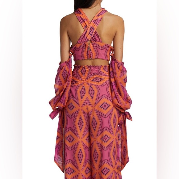 CLAUDE KAMENI statement geometric wrap top with detachable sleeves and chain - Picture 4 of 4